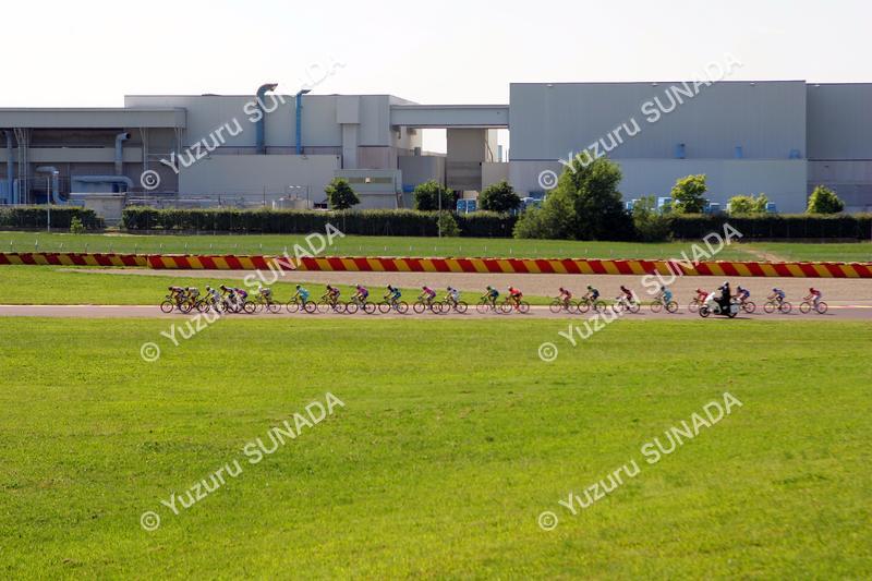Peloton in FERRARI Circuit005p.jpg